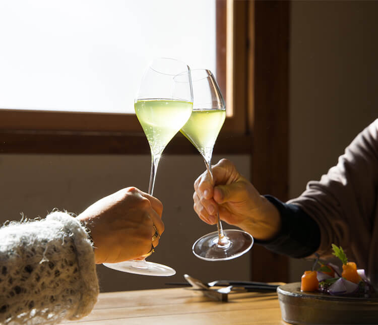 戸隠神社と美食で祝う旅 メモリアル観光タクシー（カメラマン／ビデオグラファー同行）